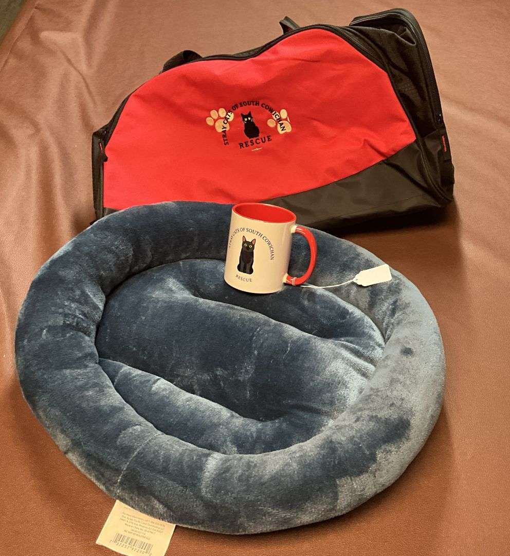 Deluxe Stray Cats Rescue Bag