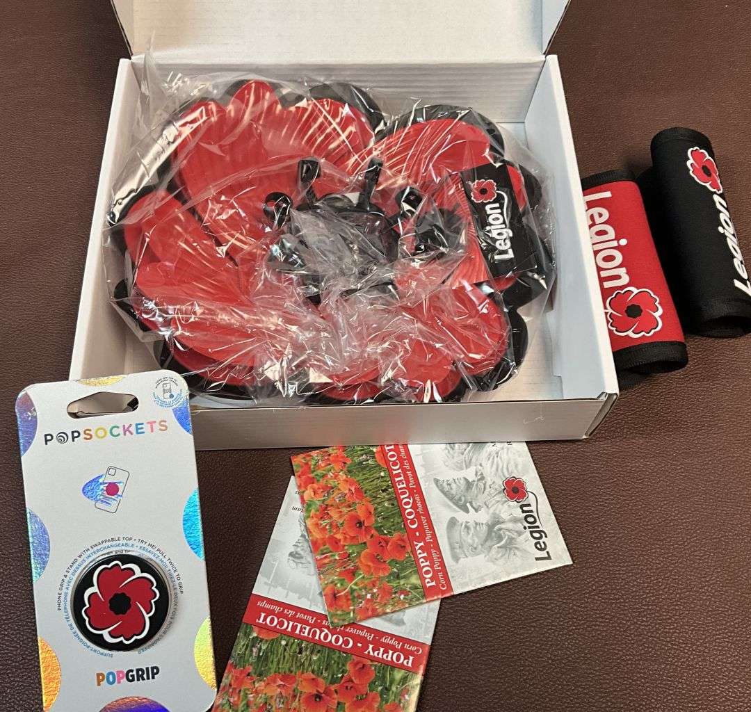 Legion Poppy Assessories
