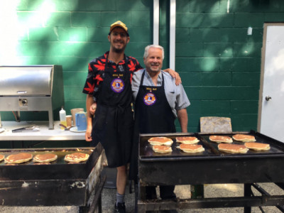 Two Malahat Lion's pancake and sausage cooks on duty.